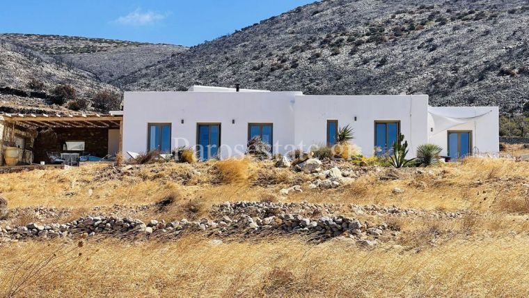 Cycladic house with panoramic view