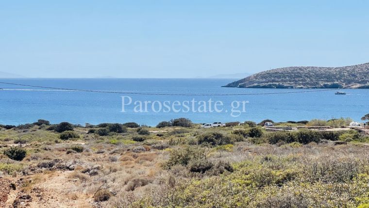 Plot with sea view and building permit